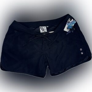 NWT Women’s Powder Room Milan 3.5” Black Board Shorts Size 11